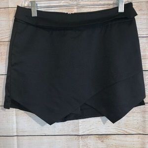 Choies Black Asymmetrical Shorts Size Medium